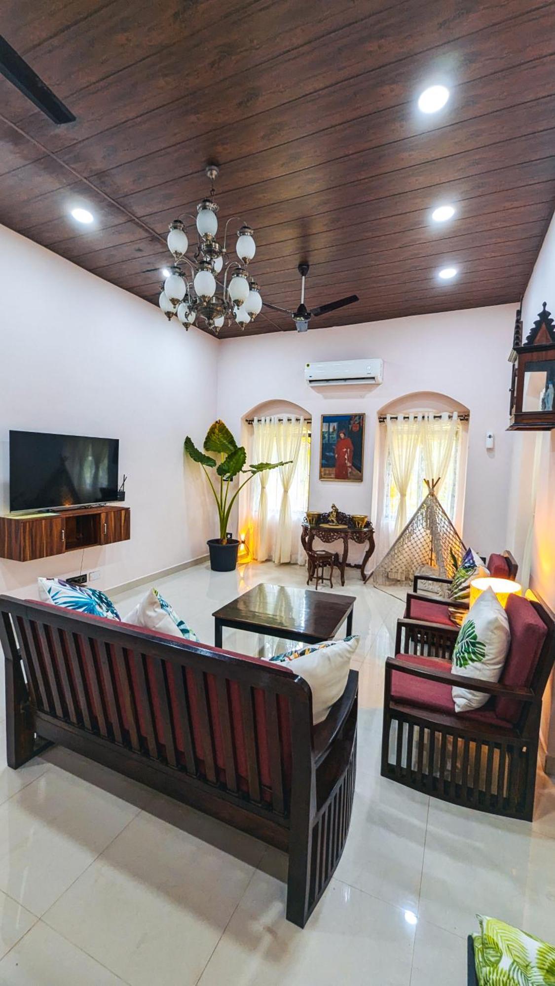 The First House By V3Homestay 4Bhk Private Pool Calangute Exterior foto