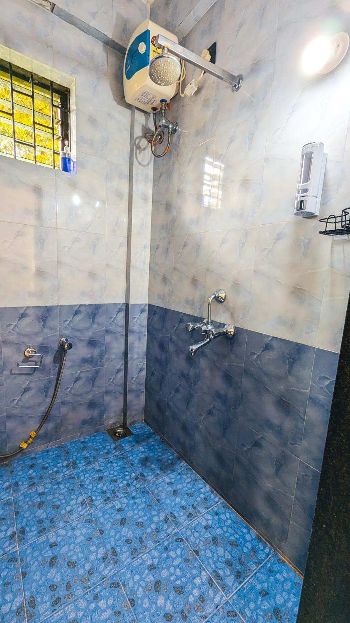 The First House By V3Homestay 4Bhk Private Pool Calangute Exterior foto